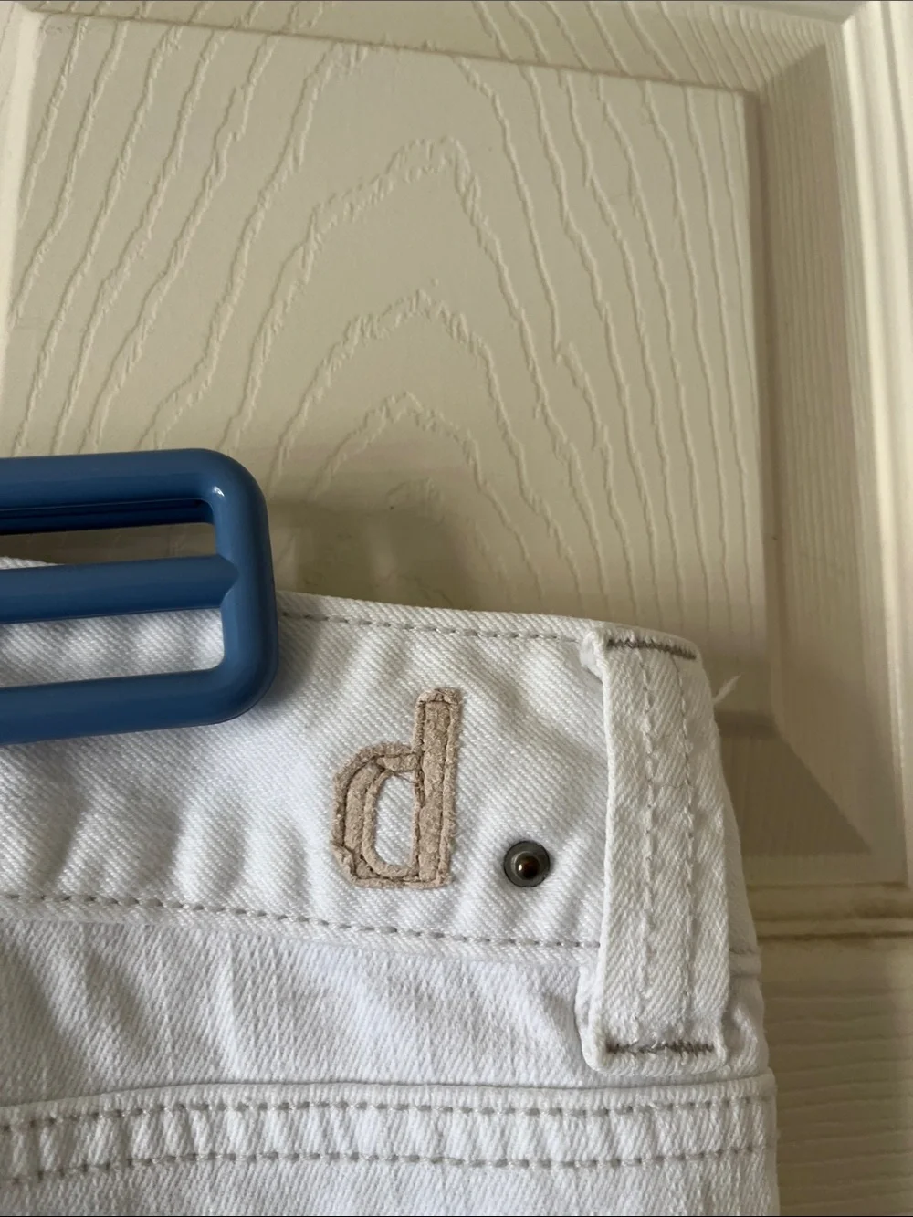 White Women Casual Shorts - Classic Summer Style D Jeans
